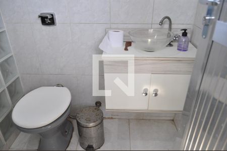 Casa à venda com 200m², 3 quartos e 1 vagaLavabo