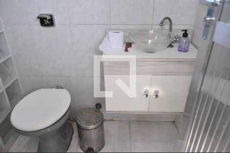 Casa à venda com 200m², 3 quartos e 1 vagaLavabo