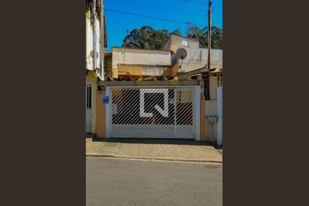 Casa à venda com 98m², 2 quartos e 2 vagasFachada