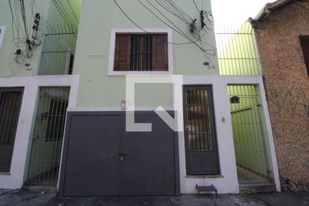 Casa de condomínio para alugar com 36m², 1 quarto e sem vaga Casa de condomínio para alugar com 36m², 1 quarto e sem vagaFachada