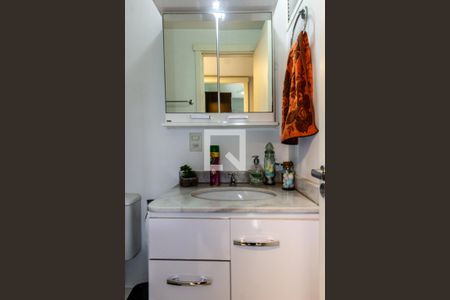 Apartamento à venda com 67m², 3 quartos e 1 vaga Apartamento à venda com 67m², 3 quartos e 1 vagaBanheiro Social