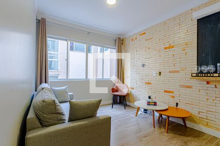 Sala de apartamento para alugar com 2 quartos, 73m² em Kobrasol, São José