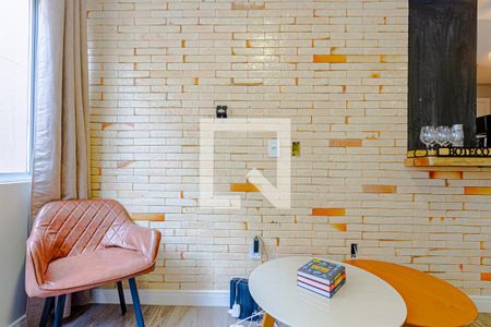 Sala de apartamento para alugar com 2 quartos, 73m² em Kobrasol, São José