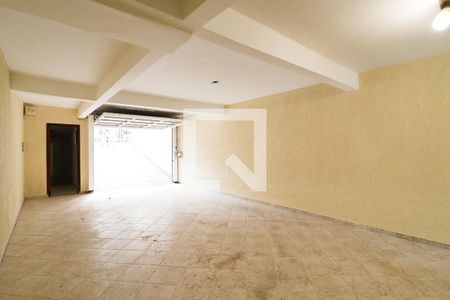 Casa à venda com 240m², 3 quartos e 4 vagasGaragem