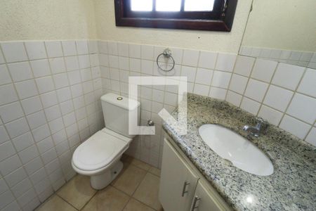 Casa à venda com 240m², 3 quartos e 4 vagasLavabo