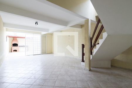 Casa à venda com 240m², 3 quartos e 4 vagasSalão de Festas