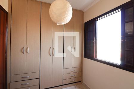 Casa à venda com 240m², 3 quartos e 4 vagasQuarto 1