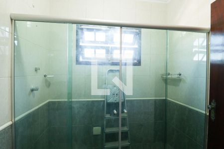 Casa à venda com 240m², 3 quartos e 4 vagasBanheiro da Suíte