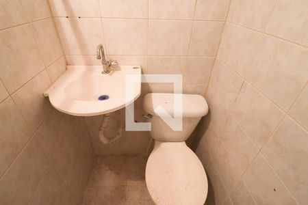 Casa à venda com 240m², 3 quartos e 4 vagasBanheiro da Garagem