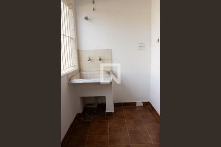 Casa à venda com 130m², 3 quartos e sem vagaÁrea de Serviço