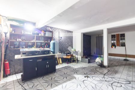 Casa à venda com 120m², 2 quartos e 3 vagas Casa à venda com 120m², 2 quartos e 3 vagasGaragem