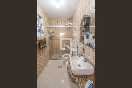 Casa à venda com 400m², 4 quartos e 2 vagasBanheiro