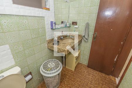 Casa à venda com 400m², 4 quartos e 2 vagasBanheiro