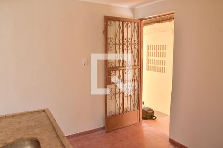 Casa para alugar com 50m², 2 quartos e 1 vaga Casa para alugar com 50m², 2 quartos e 1 vagaCozinha