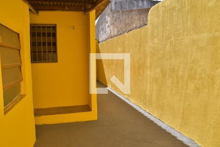 Casa para alugar com 50m², 2 quartos e 1 vaga Casa para alugar com 50m², 2 quartos e 1 vagaEntrada