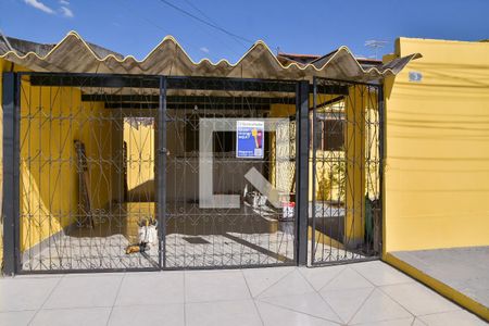 Casa para alugar com 50m², 2 quartos e 1 vaga Casa para alugar com 50m², 2 quartos e 1 vagaEntrada