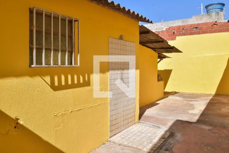 Casa para alugar com 50m², 2 quartos e 1 vaga Casa para alugar com 50m², 2 quartos e 1 vagaEntrada