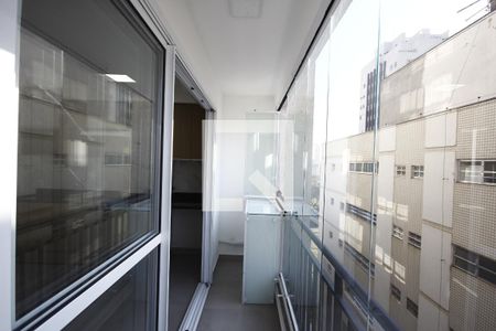 Varanda de kitnet/studio para alugar com 1 quarto, 32m² em Vila Mariana, São Paulo