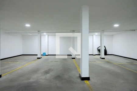 Estacionamento de apartamento para alugar com 4 quartos, 152m² em Santa Cruz, Belo Horizonte