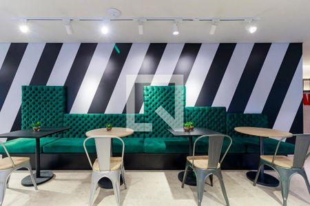 Studio para alugar com 24m², 0 quarto e sem vaga Studio para alugar com 24m², 0 quarto e sem vagaSalão de Festas