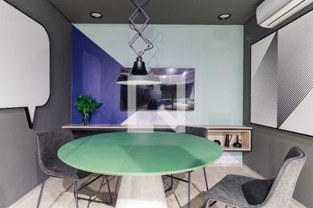 Studio para alugar com 24m², 0 quarto e sem vaga Studio para alugar com 24m², 0 quarto e sem vagaSala de Reunião