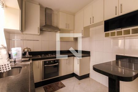 Casa de condomínio à venda com 185m², 3 quartos e 2 vagas Casa de condomínio à venda com 185m², 3 quartos e 2 vagasCozinha