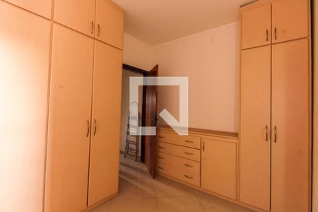 Casa de condomínio à venda com 185m², 3 quartos e 2 vagas Casa de condomínio à venda com 185m², 3 quartos e 2 vagasSuíte 2