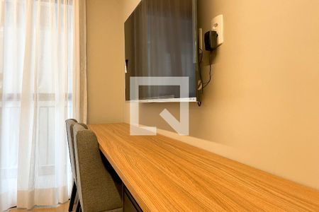 Sala/Cozinha de apartamento à venda com 1 quarto, 32m² em Perdizes, São Paulo