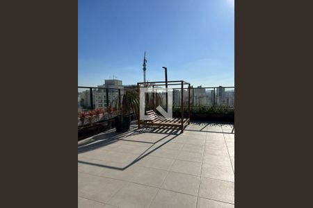 Apartamento à venda com 32m², 1 quarto e sem vaga Apartamento à venda com 32m², 1 quarto e sem vagaÁrea comum - Piscina
