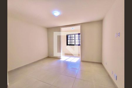 Sala  de apartamento para alugar com 2 quartos, 80m² em Copacabana, Rio de Janeiro