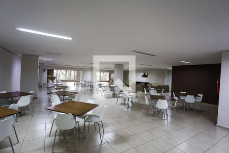 Apartamento para alugar com 80m², 3 quartos e 2 vagasÁrea comum - Salão de festas