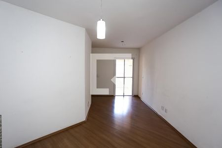 Sala  de apartamento para alugar com 3 quartos, 80m² em Parque Taboão, Taboão da Serra