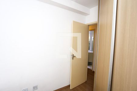 Quarto 1 de apartamento para alugar com 3 quartos, 80m² em Parque Taboão, Taboão da Serra