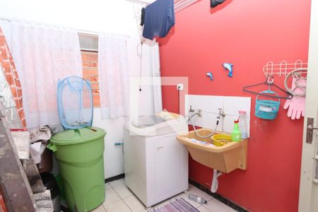 Casa à venda com 250m², 1 quarto e 1 vaga Casa à venda com 250m², 1 quarto e 1 vagaLavanderia