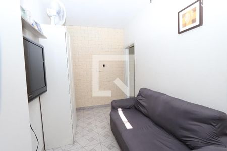 Casa à venda com 250m², 1 quarto e 1 vaga Casa à venda com 250m², 1 quarto e 1 vagaSala da edícula