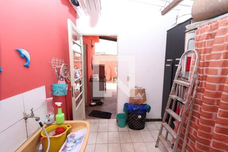 Casa à venda com 250m², 1 quarto e 1 vaga Casa à venda com 250m², 1 quarto e 1 vagaLavanderia