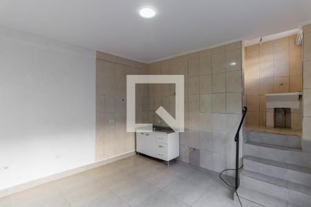 Sala/Cozinha de casa para alugar com 2 quartos, 60m² em Parque São Lucas, São Paulo