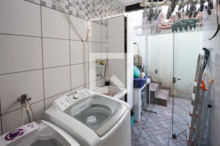 Casa à venda com 117m², 3 quartos e 2 vagas Casa à venda com 117m², 3 quartos e 2 vagasÁrea de Serviço