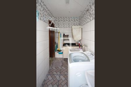 Casa à venda com 117m², 3 quartos e 2 vagas Casa à venda com 117m², 3 quartos e 2 vagasÁrea de Serviço