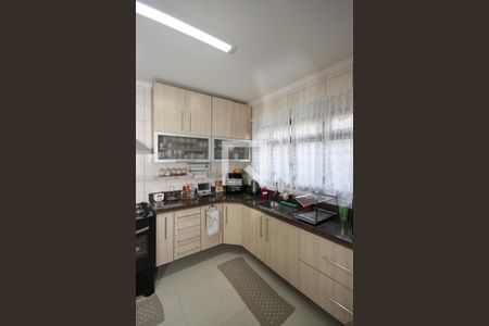 Casa à venda com 117m², 3 quartos e 2 vagas Casa à venda com 117m², 3 quartos e 2 vagasCozinha