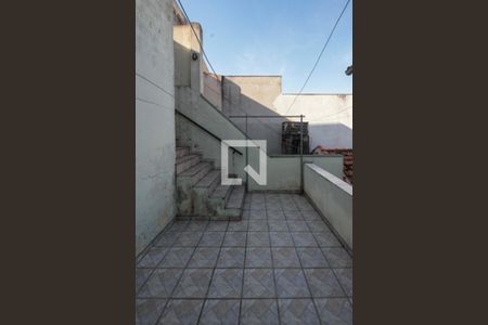 Casa à venda com 117m², 3 quartos e 2 vagas Casa à venda com 117m², 3 quartos e 2 vagasVaranda