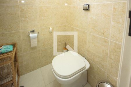 Casa à venda com 117m², 3 quartos e 2 vagas Casa à venda com 117m², 3 quartos e 2 vagasBanheiro