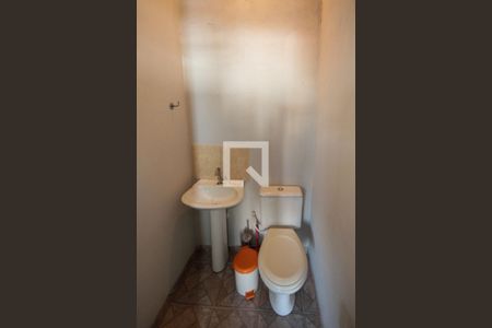 Casa à venda com 117m², 3 quartos e 2 vagas Casa à venda com 117m², 3 quartos e 2 vagasBanheiro