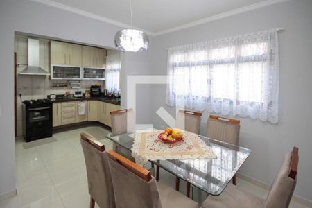 Casa à venda com 117m², 3 quartos e 2 vagas Casa à venda com 117m², 3 quartos e 2 vagasSala de Jantar