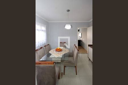 Casa à venda com 117m², 3 quartos e 2 vagas Casa à venda com 117m², 3 quartos e 2 vagasSala de Jantar