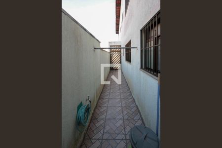 Casa à venda com 117m², 3 quartos e 2 vagas Casa à venda com 117m², 3 quartos e 2 vagasVaranda