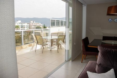 Sala de apartamento à venda com 4 quartos, 299m² em Piratininga, Niterói