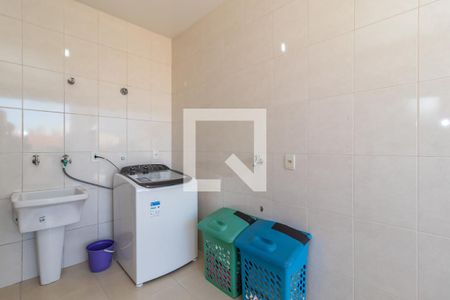 Casa à venda com 300m², 4 quartos e 3 vagas Casa à venda com 300m², 4 quartos e 3 vagasÁrea de Serviço