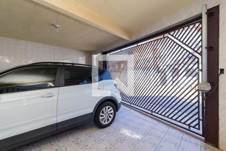 Casa à venda com 300m², 4 quartos e 3 vagas Casa à venda com 300m², 4 quartos e 3 vagasGaragem