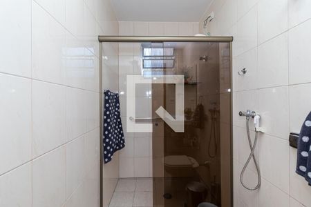 Casa à venda com 300m², 4 quartos e 3 vagas Casa à venda com 300m², 4 quartos e 3 vagasBanheiro 2